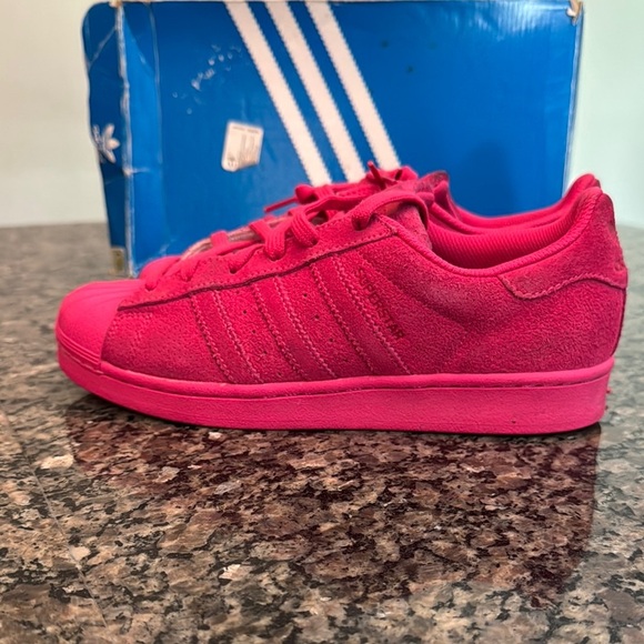 Adidas Pink Sneakers Classic Shell Toe Design - Picture 6 of 16